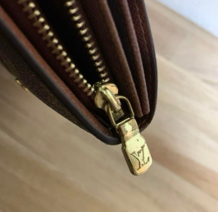 ポルトモネビエトレゾール（ブランド財布・小物）の商品画像 - 査定依頼日：2025年9月20日 - 最高査定価格：9,000円