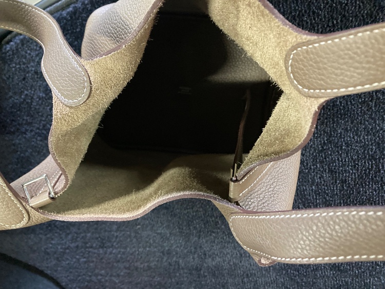 2021年　Z番（ブランドバッグ）の商品画像 - 査定依頼日：2026年3月15日 - 最高査定価格：380,000円