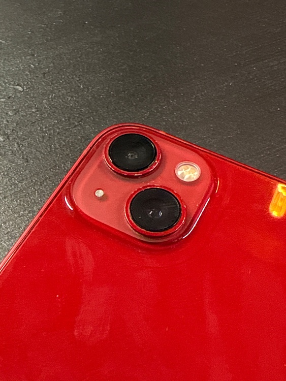 iPhone iPhone 13 128GB au（スマホ）の商品画像 - 査定依頼日：2026年9月8日 - 最高査定価格：33,000円