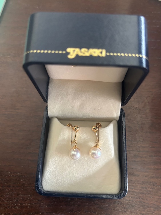 TASAKIタサキイヤリングパールGREEBER本真珠 K18金（金・貴金属）の商品画像 - 査定依頼日：2025年8月25日 - 最高査定価格：30,000円