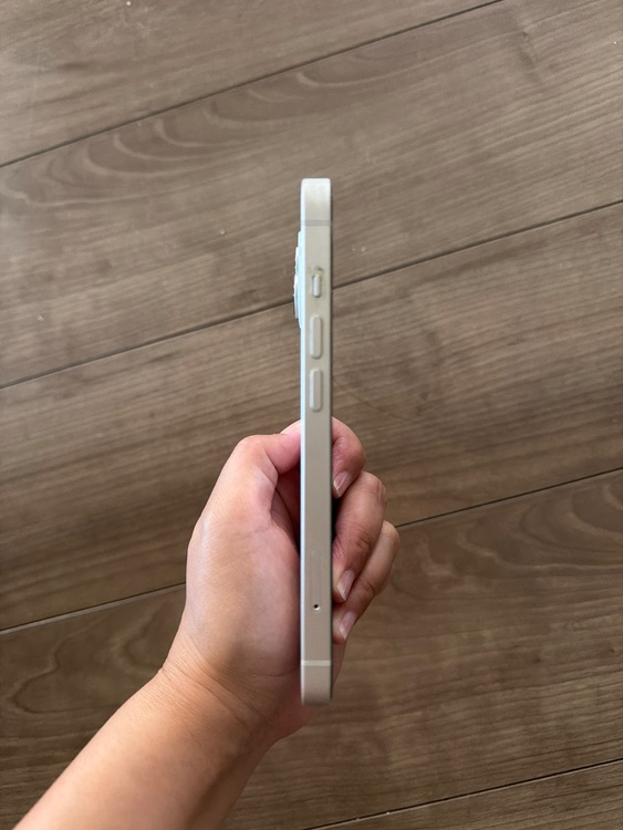 iPhone iPhone 14 128GB SIMフリー（スマホ）の商品画像 - 査定依頼日：2026年8月12日 - 最高査定価格：50,000円