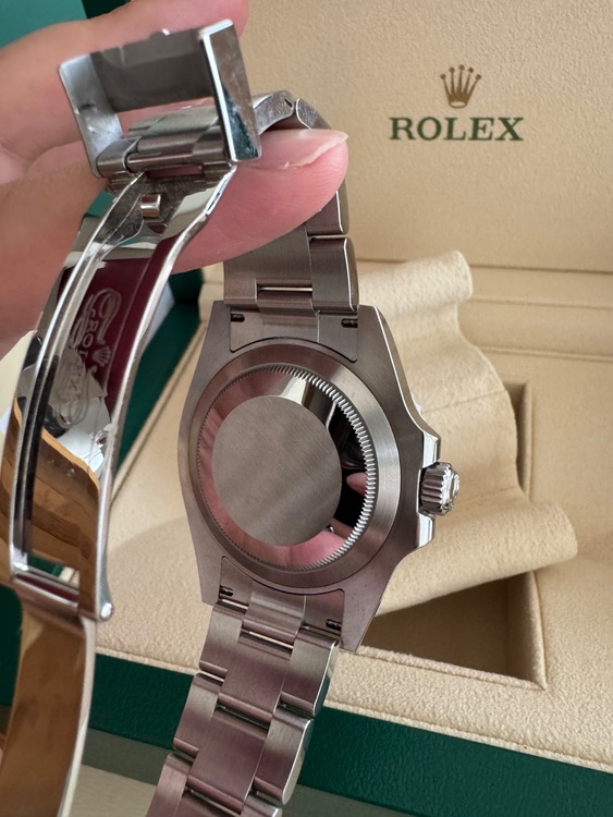 サブマリーナデイト（高級時計）の商品画像 - 査定依頼日：2025年8月25日 - 最高査定価格：100,000円