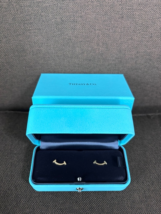ティファニーTスマイルピアス（金・貴金属）の商品画像 - 査定依頼日：2026年3月29日 - 最高査定価格：115,000円