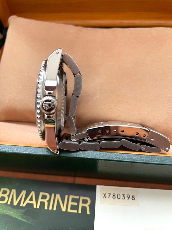 ロレックス サブマリーナー 1661（高級時計）の商品画像 - 査定依頼日：2025年10月22日 - 最高査定価格：1,420,000円