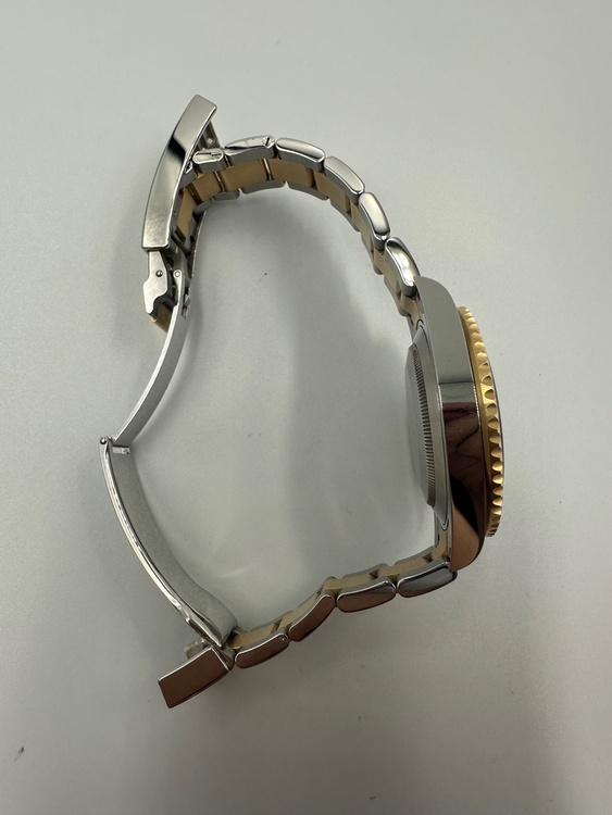 ロレックス サブマリーナー 126613Lb（高級時計）の商品画像 - 査定依頼日：2025年12月15日 - 最高査定価格：2,750,000円