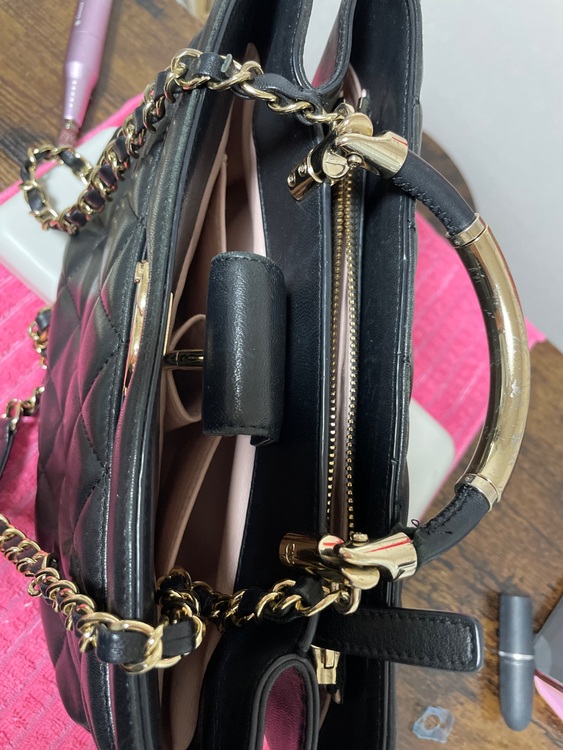 tote（ブランドバッグ）の商品画像 - 査定依頼日：2025年7月25日 - 最高査定価格：300,000円