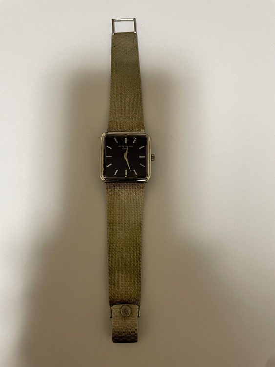 パテックフィリップ ゴンドーロ 379（高級時計）の商品画像 - 査定依頼日：2026年2月26日 - 最高査定価格：14,100,000円