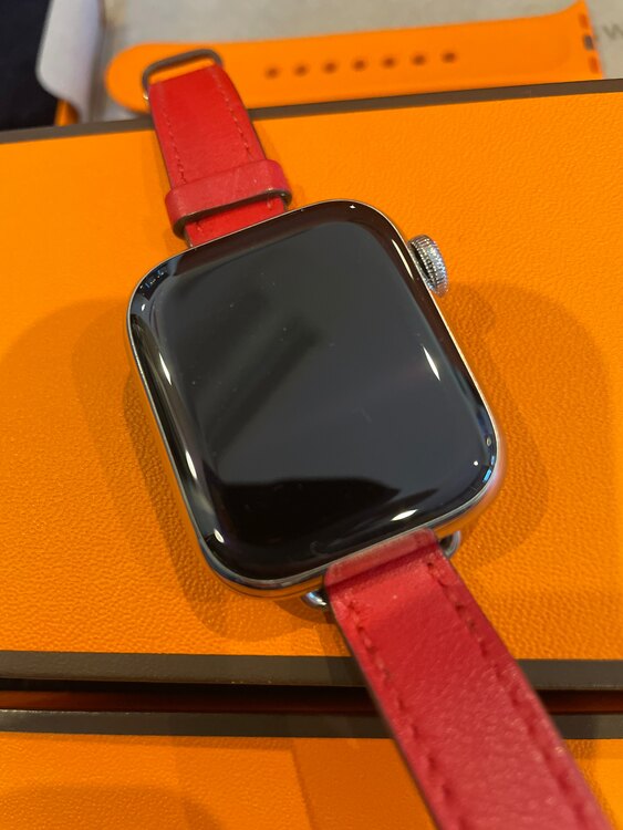 エルメスアップルウォッチ　（高級時計）の商品画像 - 査定依頼日：2025年4月24日 - 最高査定価格：28,000円