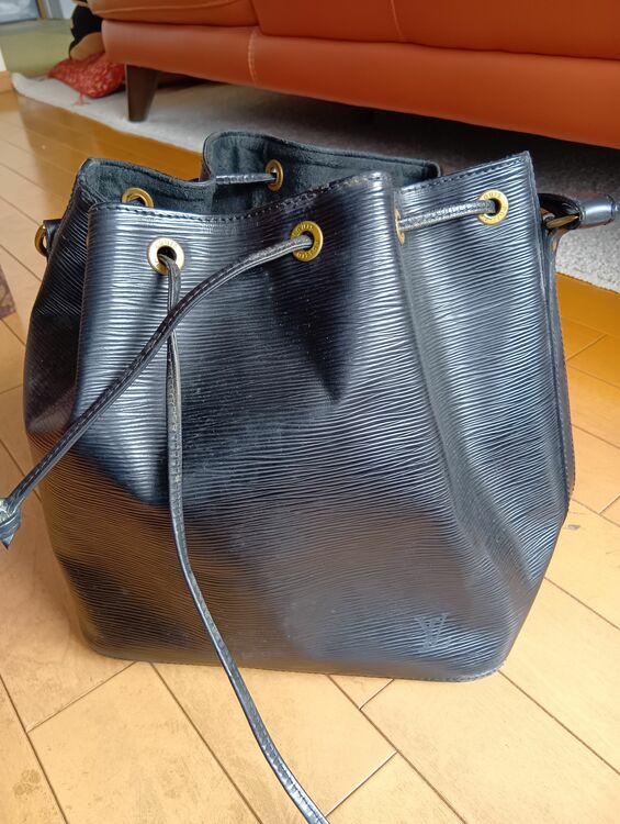 ルイヴィトン エピ （ブランドバッグ）の商品画像 - 査定依頼日：2025年10月27日 - 最高査定価格：35,000円