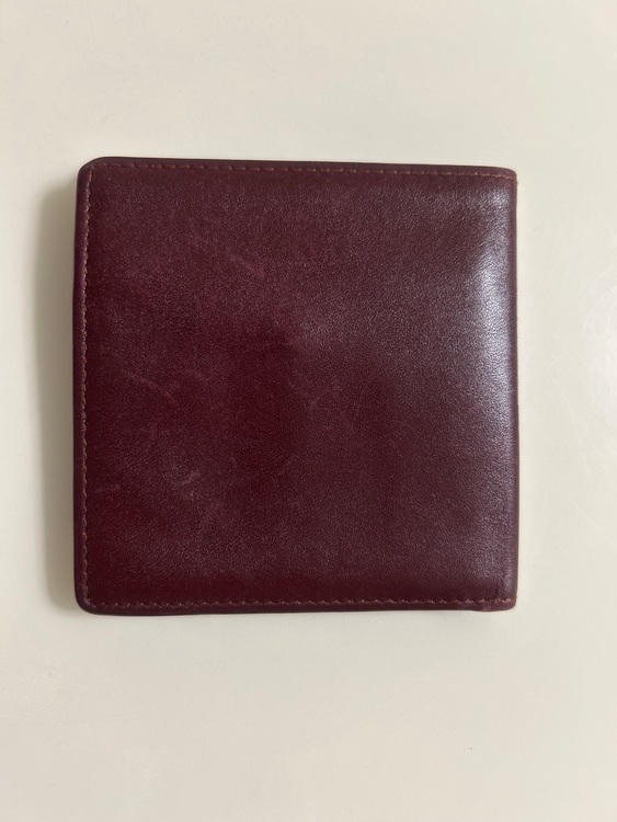 カルティエ2つ折り財布（ブランド財布・小物）の商品画像 - 査定依頼日：2025年12月2日 - 最高査定価格：1,600円