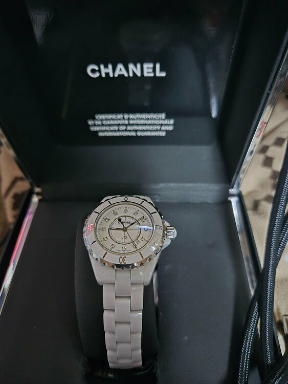 シャネル J12 LR58590（高級時計）の商品画像 - 査定依頼日：2025年12月24日 - 最高査定価格：250,000円