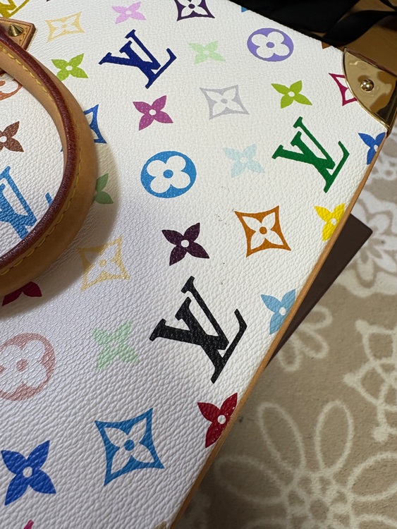 ルイヴィトン マルチカラー （ブランドバッグ）の商品画像 - 査定依頼日：2025年10月28日 - 最高査定価格：180,000円