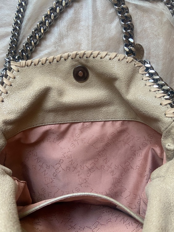 ステラマッカートニー　かばん（ブランドバッグ）の商品画像 - 査定依頼日：2025年9月1日 - 最高査定価格：2,500円