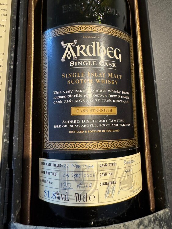 ウイスキー アードベッグ （お酒）の商品画像 - 査定依頼日：2025年3月18日 - 最高査定価格：336,000円