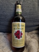 フォア ローゼス（お酒）の商品画像 - 査定依頼日：2025年11月27日 - 最高査定価格：1,000円
