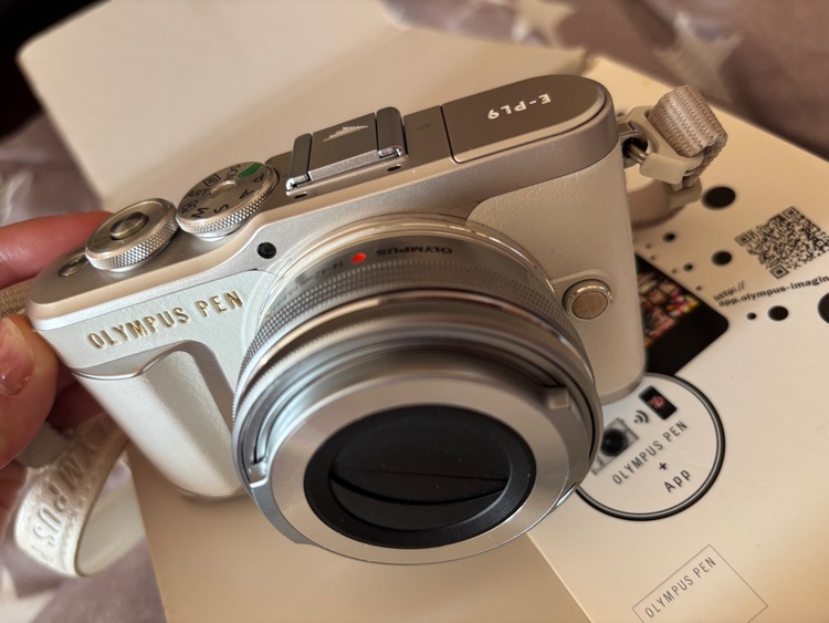 オリンパスPEN E-PL9（カメラ）の商品画像 - 査定依頼日：2026年1月18日 - 最高査定価格：35,000円