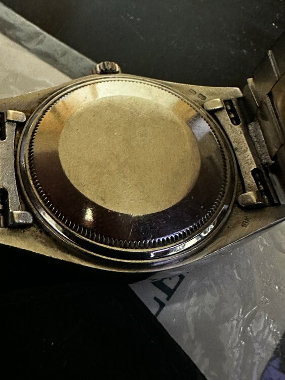 18039（高級時計）の商品画像 - 査定依頼日：2025年2月3日 - 最高査定価格：2,130,000円