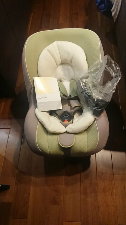 TAKATA04-NEO（ベビー用品）の商品画像 - 査定依頼日：2026年10月3日 - 最高査定価格：100,000円