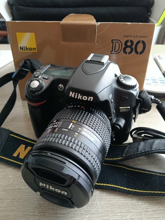 D80（カメラ）の商品画像 - 査定依頼日：2026年3月29日 - 最高査定価格：5,000円