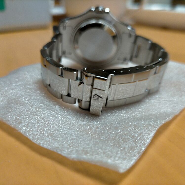 ロレックス ヨットマスター （高級時計）の商品画像 - 査定依頼日：2025年11月23日 - 最高査定価格：1,600,000円