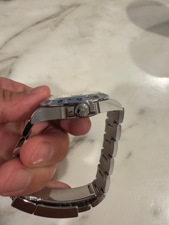 ロレックス エクスプローラー II 42mm（高級時計）の商品画像 - 査定依頼日：2026年4月22日 - 最高査定価格：1,870,000円