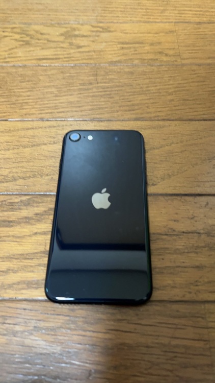 iPhoneSE3（スマホ）の商品画像 - 査定依頼日：2025年9月23日 - 最高査定価格：26,000円