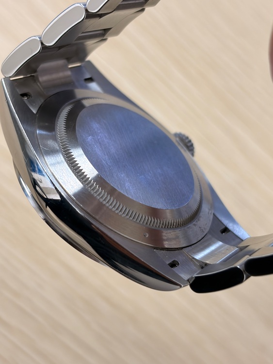 ロレックス エクスプローラー 22427（高級時計）の商品画像 - 査定依頼日：2025年11月1日 - 最高査定価格：1,400,000円