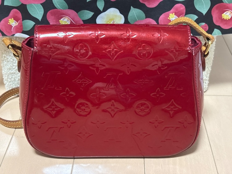 ヴェルニ（ブランドバッグ）の商品画像 - 査定依頼日：2026年1月31日 - 最高査定価格：60,000円