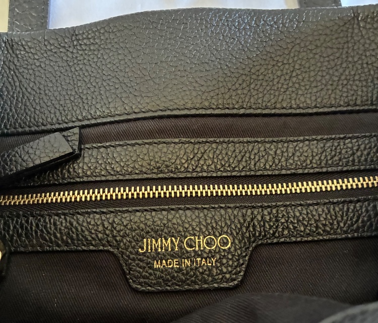 ジミーチュウ  （ブランドバッグ）の商品画像 - 査定依頼日：2026年3月19日 - 最高査定価格：20,000円