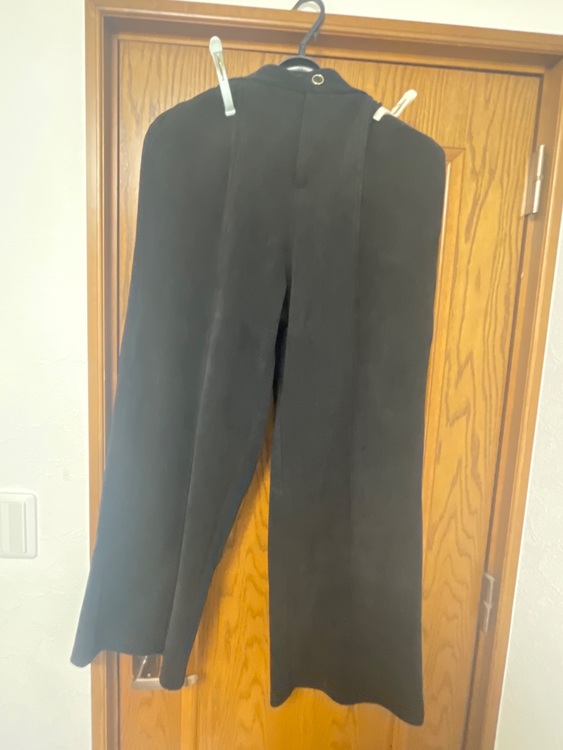 コーデュロイ パンツ（古着・ファッション）の商品画像 - 査定依頼日：2025年11月18日 - 最高査定価格：600円