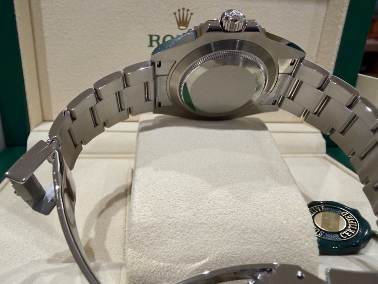 126610LN（高級時計）の商品画像 - 査定依頼日：2026年4月2日 - 最高査定価格：2,150,000円