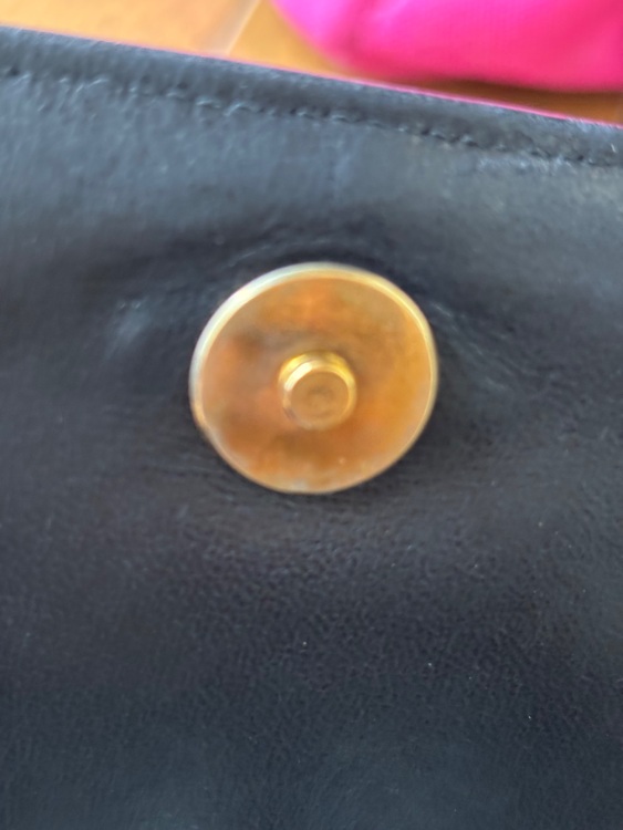 ラムスキン　フリンジチェーンショルダー（ブランドバッグ）の商品画像 - 査定依頼日：2025年7月4日 - 最高査定価格：150,000円