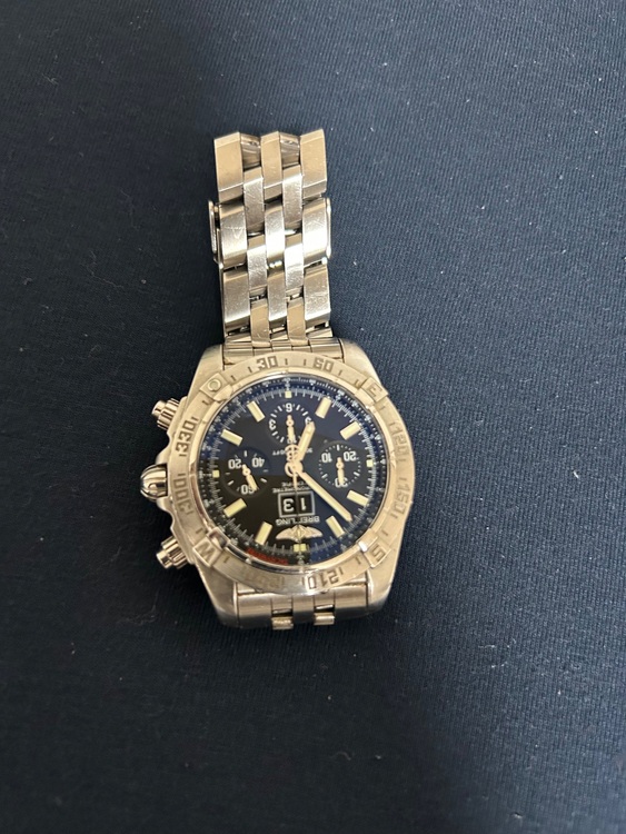 ブライトリング クロノマット a4453（高級時計）の商品画像 - 査定依頼日：2025年8月13日 - 最高査定価格：310,000円