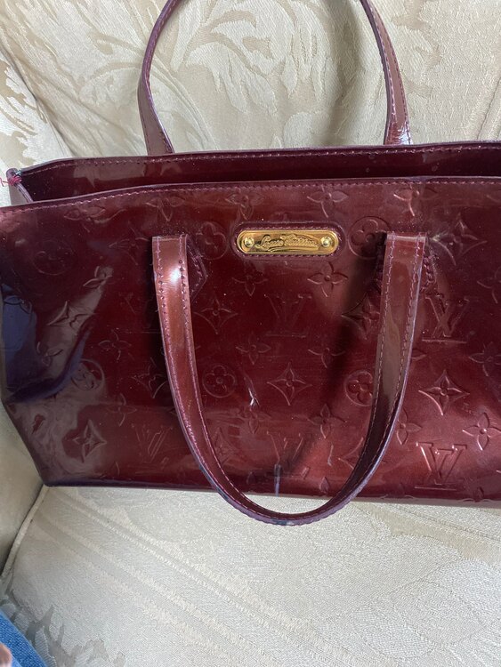 ヴェルニ（ブランドバッグ）の商品画像 - 査定依頼日：2025年2月21日 - 最高査定価格：17,000円