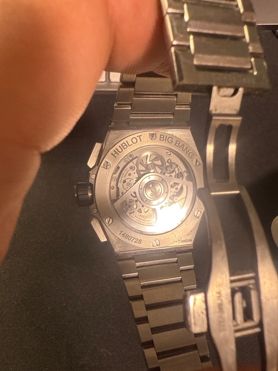 ウブロ ビックバン （高級時計）の商品画像 - 査定依頼日：2025年7月28日 - 最高査定価格：1,700,000円