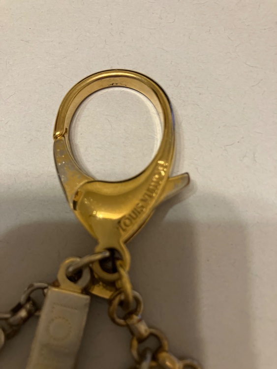 キーホルダー（ブランド財布・小物）の商品画像 - 査定依頼日：2025年7月27日 - 最高査定価格：10,000円