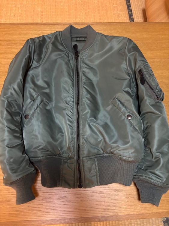 AVIREX AM1  （古着・ファッション）の商品画像 - 査定依頼日：2025年11月9日 - 最高査定価格：2,000円