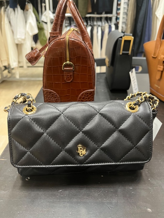 paris64（ブランドバッグ）の商品画像 - 査定依頼日：2026年1月1日 - 最高査定価格：100,000円