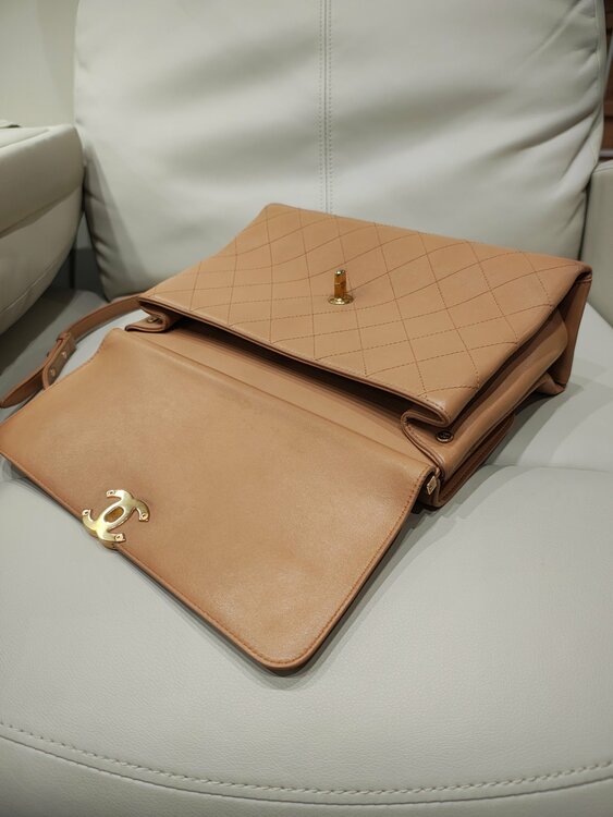 チェーンショルダー（ブランドバッグ）の商品画像 - 査定依頼日：2026年4月9日 - 最高査定価格：500,000円