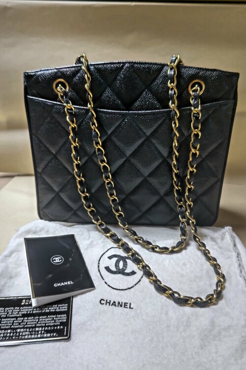 キャビアスキンショルダーバッグ（ブランドバッグ）の商品画像 - 査定依頼日：2026年3月29日 - 最高査定価格：300,000円