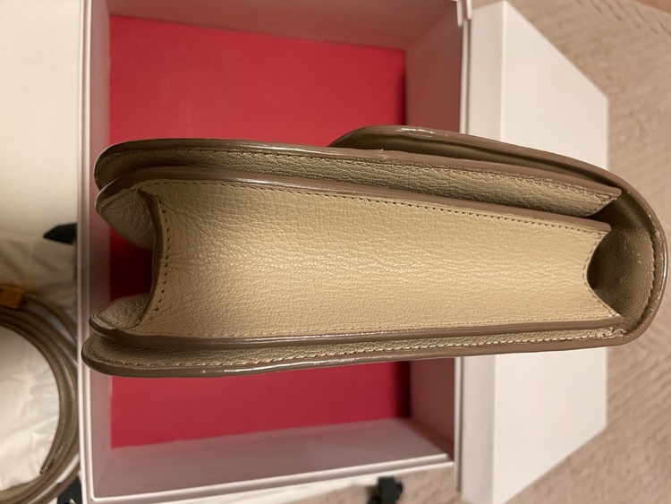 クラシックボックス（ブランドバッグ）の商品画像 - 査定依頼日：2026年4月18日 - 最高査定価格：140,000円