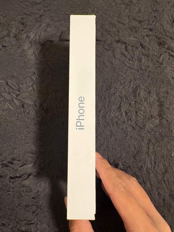 iPhone air 本体 256gb SIMフリー（スマホ）の商品画像 - 査定依頼日：2026年8月3日 - 最高査定価格：126,000円