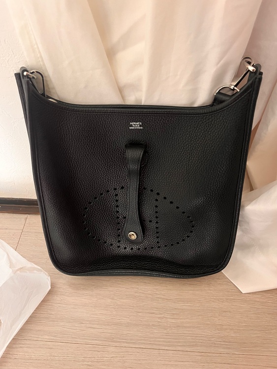 エブリン（ブランドバッグ）の商品画像 - 査定依頼日：2025年9月14日 - 最高査定価格：400,000円