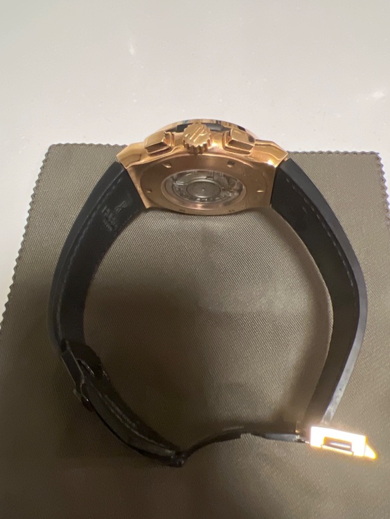 ウブロ クラシックフュージョン （高級時計）の商品画像 - 査定依頼日：2025年6月14日 - 最高査定価格：2,400,000円