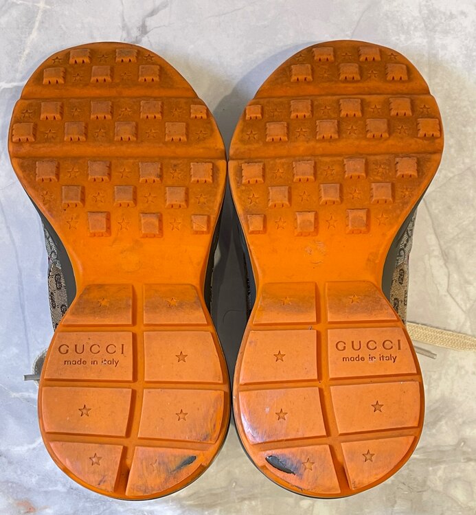 スニーカー（古着・ファッション）の商品画像 - 査定依頼日：2025年2月10日 - 最高査定価格：30,000円