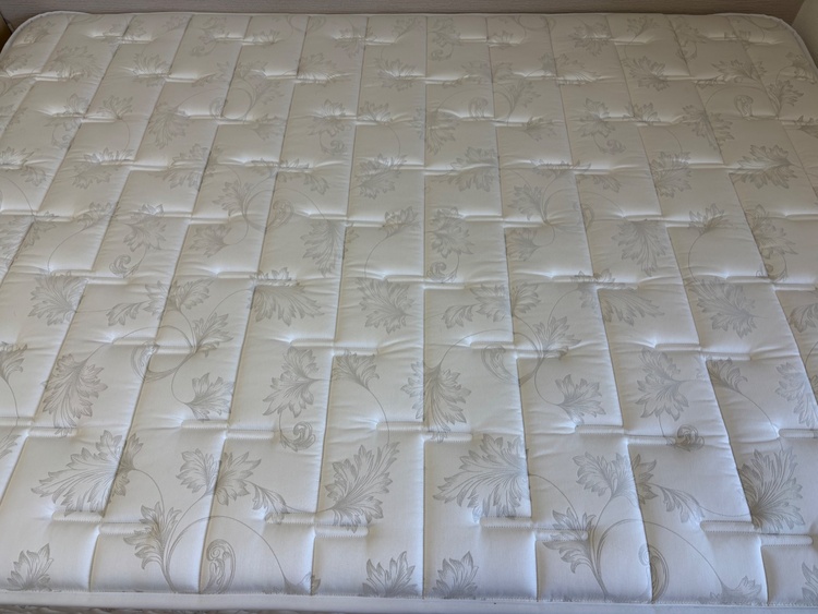 ベッドマットレス/日本ベッド、シルキーポケットソフト(ダブル)（家具・寝具）の商品画像 - 査定依頼日：2025年12月20日 - 最高査定価格：3,000円