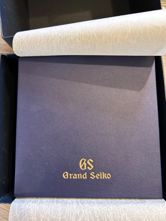 その他 その他 sbge02（高級時計）の商品画像 - 査定依頼日：2026年3月4日 - 最高査定価格：260,000円