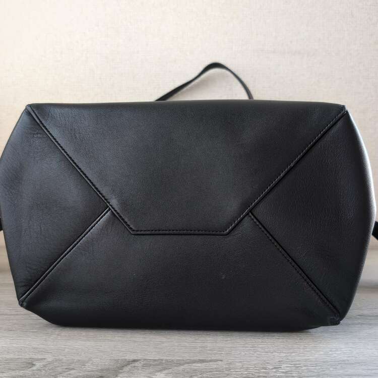 セリーヌ  （ブランドバッグ）の商品画像 - 査定依頼日：2025年1月4日 - 最高査定価格：80,000円