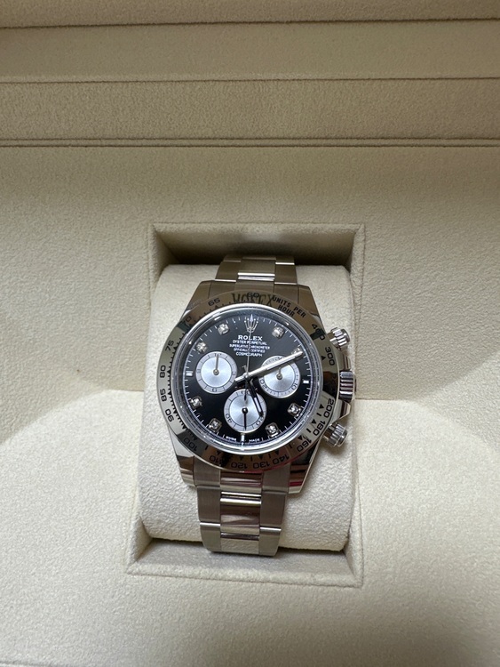 ロレックス デイトナ 12650（高級時計）の商品画像 - 査定依頼日：2025年6月8日 - 最高査定価格：7,500,000円