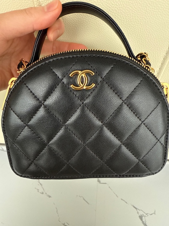 不明（ブランドバッグ）の商品画像 - 査定依頼日：2026年3月29日 - 最高査定価格：350,000円